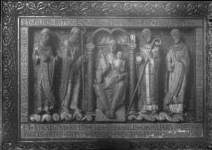 Brauweilerehem. Benediktinerabteikirche, heute kath. Pfarrkirche SS. Nikolaus und Medardus, Marienretabel, im südl. Nebenchorurspr. zum Hauptaltar der Krypta gehörend, Rahmung und Farbfassung 19. Jh.