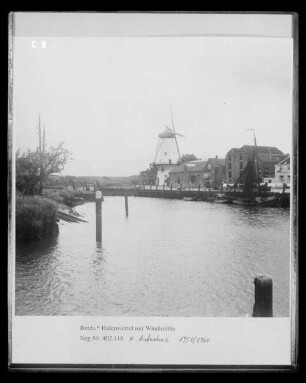 Hafenviertel mit Windmühle