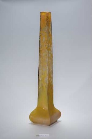 Vase mit Glyzinien-Dekor