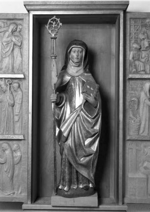 Heilige Ottilia im Schrein des südlichen Seitenaltars