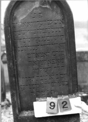 Grabstein 92 (Nachholaufnahme)