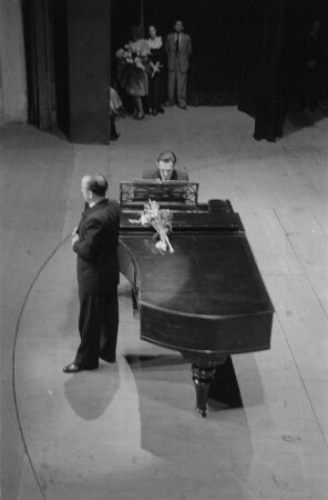 Gastspiel eines russischen Ballett- und Künstlerensembles in der Deutschen Staatsoper Berlin