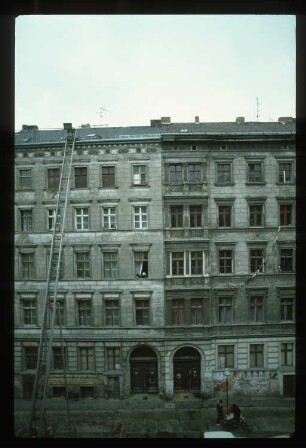 Diapositive: Naunynstr. 58-59, 1983
