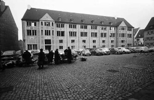 Freiburg i. Br.: Neubau der Städt. Bibliothek (frontal)