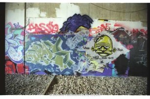 Schade | WAR | leider nix!!! | 2000 | {PENTAGRAM} | tASSe | SF | MOst mg's FoO | unleserlich