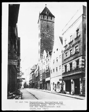 Wallerhaus mit Goldenem Turm