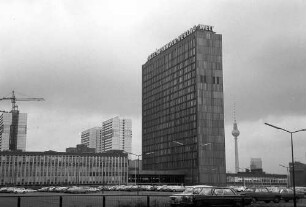 Berlin: Axel Springer-Verlagshaus; Kochstraße