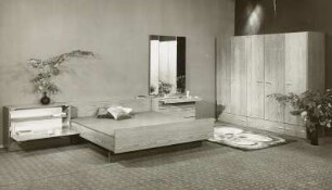 Schlafzimmer (Modell 380)