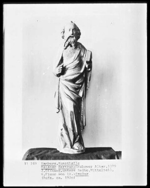 Grabower Altar — Mittelteil: Der gekreuzigte Christus mit Maria und Johannes zu beiden Seiten des Kreuzes; links und rechts Heilige und Propheten — Paulus
