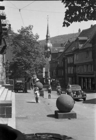 Langenberg: Hauptstraße, Vordergrund Kugel