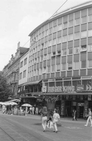 Planungen zum Bau eines Tonnendaches über der Kaiserpassage nach Brandstiftung in der Diskothek "Monte Christo"