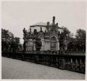 Dresden, Zwinger, Blick auf den Wallpavillon