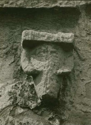 Rodenbach bei Eisenberg: Schlußstein mit Maske