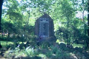 Kriegerdenkmal 1. WK auf dem Friedhof