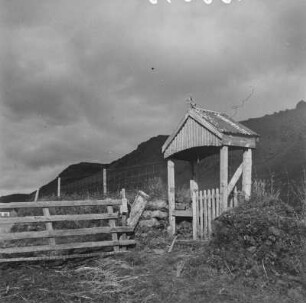 Eingangstor zum Friedhof : Eingangstor zum Friedhof von Hveragerði