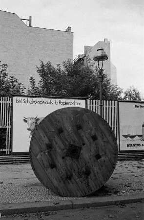 Berlin-Charlottenburg : In Berlin-Charlottenburg, Goethestrasse