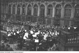 Dresden, Zwinger. Serenade, Juni 1953