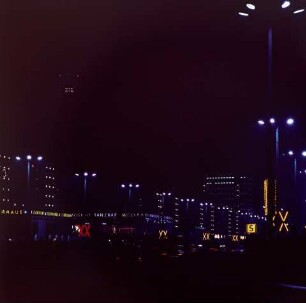 Nachtfotografie vom Strausberger Platz Richtung Alexanderplatz. Farbfoto, 07.10.1969 © Kurt Schwarz.