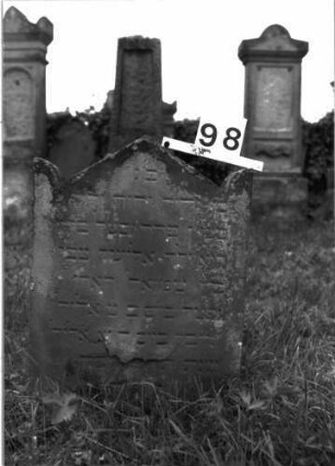 Grabstein 98