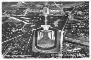 Leipzig: Völkerschlachtdenkmal ; Original-Fliegeraufnahme