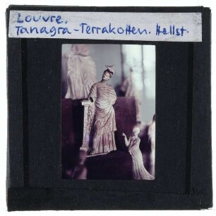 unbekannt, Terrakotta aus Tanagra (Louvre),unbekannt, Tanagra-Terrakotten (Typus)