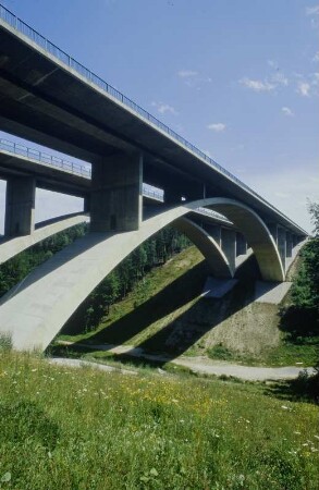 Teufelstalbrücke beim Hermsdorfer Kreuz