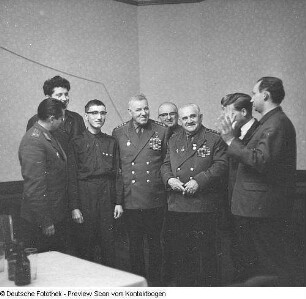 Komsomoldelegation mit W. Mocke, Sign. 80/20