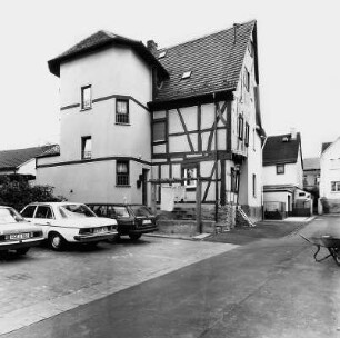 Rosbach vor der Höhe, Kirchgasse 1