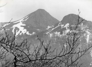 Der Puy Grijou, Vulkankegel in den i Monts du Chantal in der Auvergne