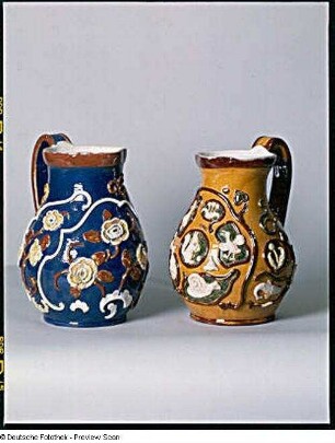 Krug : Zwei Krüge (1. V. 20. Jh.; K. Feuerriegel)