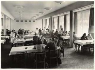 Technische Hochschule Dresden Mensaerweiterung: Saalbau innen