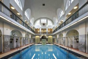 Elisabethhalle — Kleine Halle & Ehemaliges Frauenbad