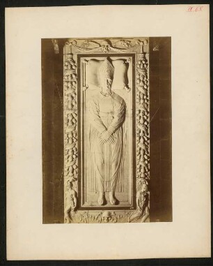 Certosa San Lorenzo di Galluzzo (auch Certosa di Firenze), Florenz Krypta: Ansicht, Grabmal von Agnolo Acciajuoli von F. Sangallo