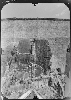 Bad Muskau. Ruine des Neuen Schloßes. Teilansicht