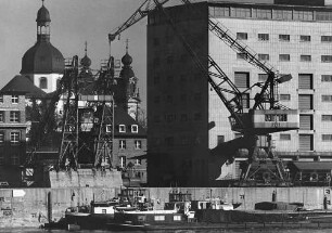 Archivfotografie "staedte_mannheim_haefen_rheinhafen_2990m"