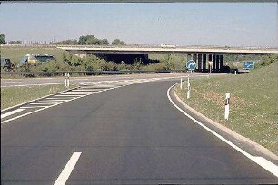 Ausfahrt aus Überführung Ost (Basel Richtung Landau) zu Fahrbahn Nord der K9652 (Wolfartsweier Richtung Landau)