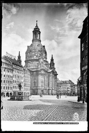 Dresden, Neumarkt mit Frauenkirche