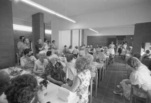 Eröffnung der Altenbegegnungsstätte im Jugend- und Gemeinschaftszentrum "Weiße Rose" in Oberreut