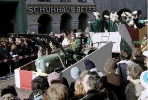 Freiburg: Fastnachtsumzug in der Kaiser-Joseph-Straße [Reblauszunft, St. Georgen]