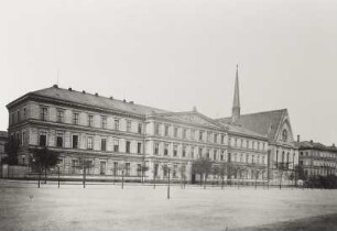Leipzig. Augustusplatz mit Augusteum und Universitätskirche St. Pauli