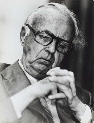 Max Steenbeck