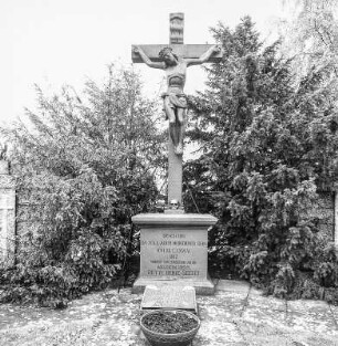 Friedhofskreuz (Friedhofsanlage); Heusenstamm, Frankfurter Straße (Friedhofsweg)
