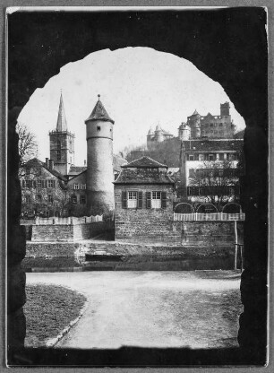 Durchblick auf Wertheim am Main mit Burgruine