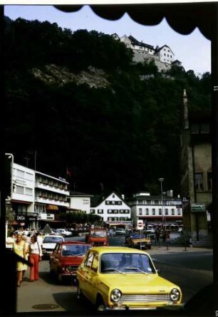 Vaduz: Fremdenindustrie, mit Schloss