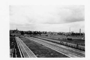 Blick von der neuen Kinzigbrücke auf die Stadt
