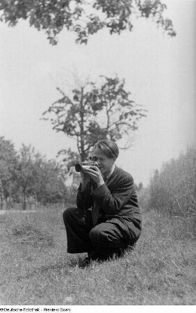 Roger Rössing beim Fotografieren