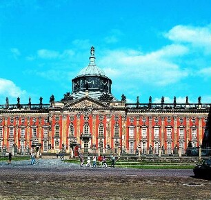 Potsdam - Neues Schloß : Sehenswürdigkeit in Potsdam, aufgenommen ca. 1996