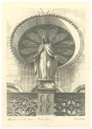 Marienfigur am Freiburger Münster