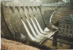 Diemeltalsperre bei Hochwasser