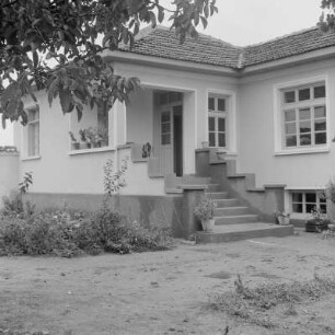 Wohnhaus in Razhevo Konare